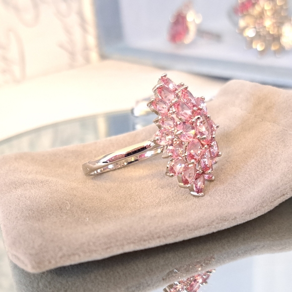 Make a Statement! - Picture 2 of 7